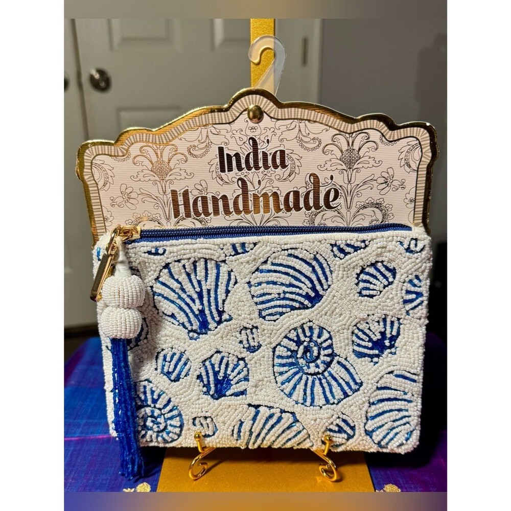 NWT India Handmade Blue White Beaded Seashell Zipper Pouch Clutch